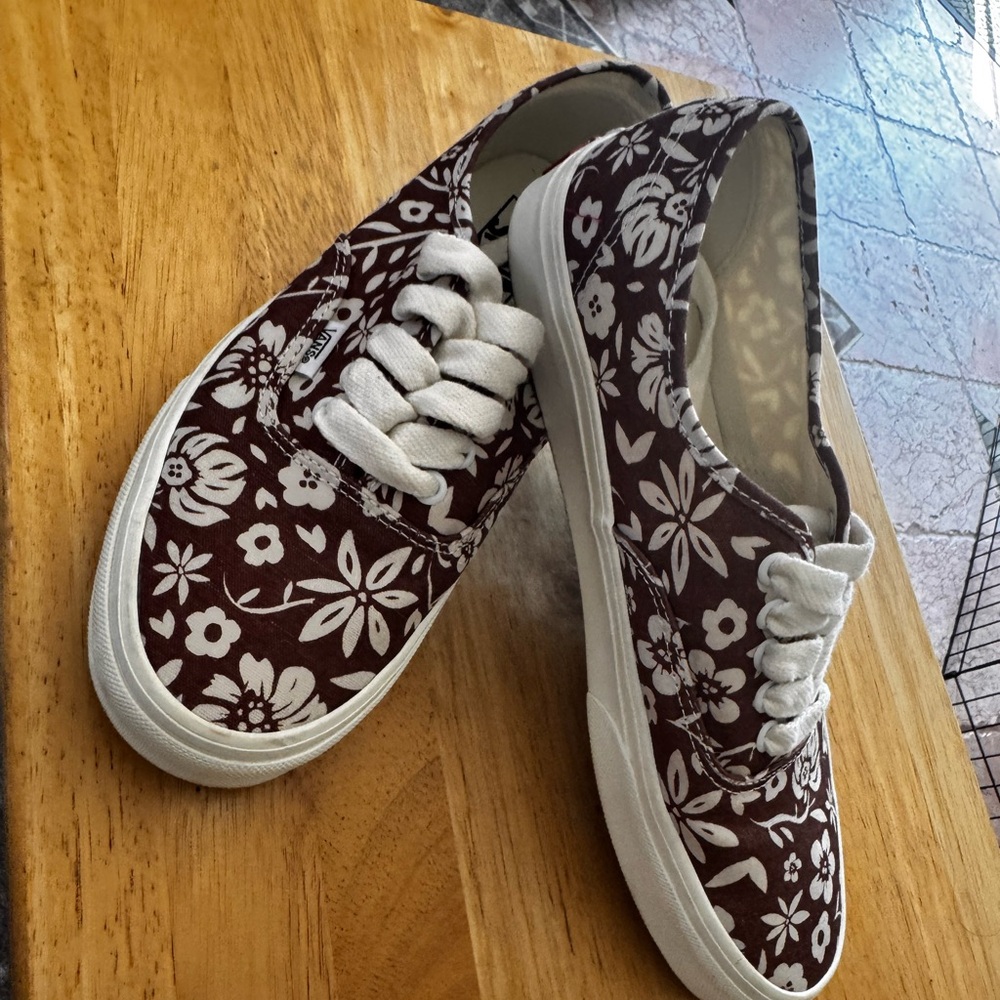 Hawaiian print vans